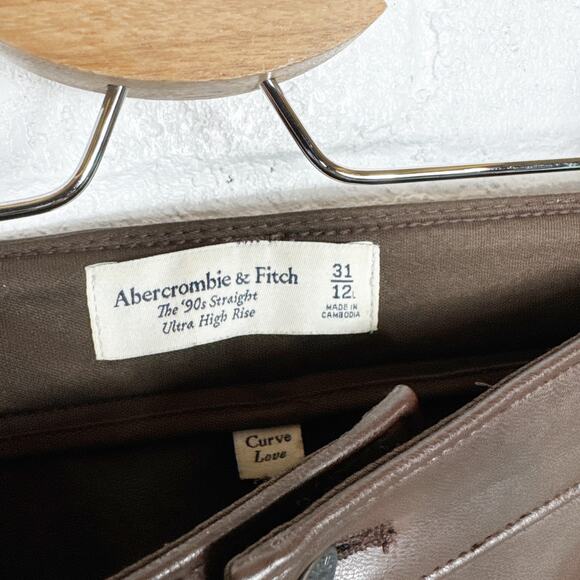 Abercrombie & Fitch Curve Love Vegan Leather 90s Straight Pant Brown 30 - Picture 4 of 8